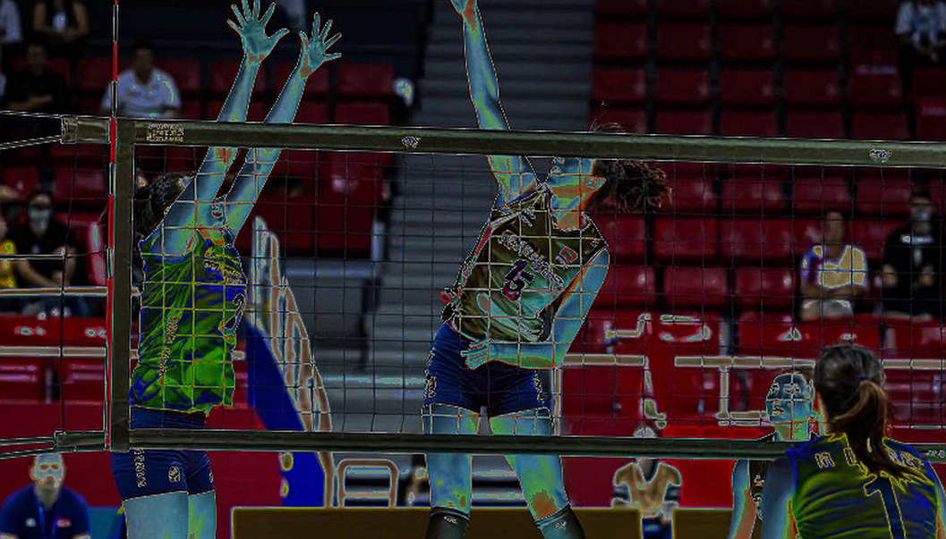 Nebraska giữ ngôi số 1 Top 16 của ủy ban NCAA, nhưng bảng thành tích đang che giấu điều ủy ban thật sự cân nhắc